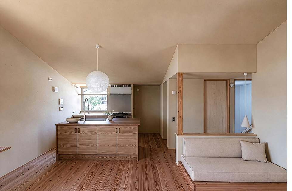 すべて造作でつくった2階の建具