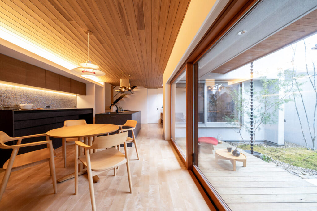 オーパススタイル施工事例 中庭のある住まい