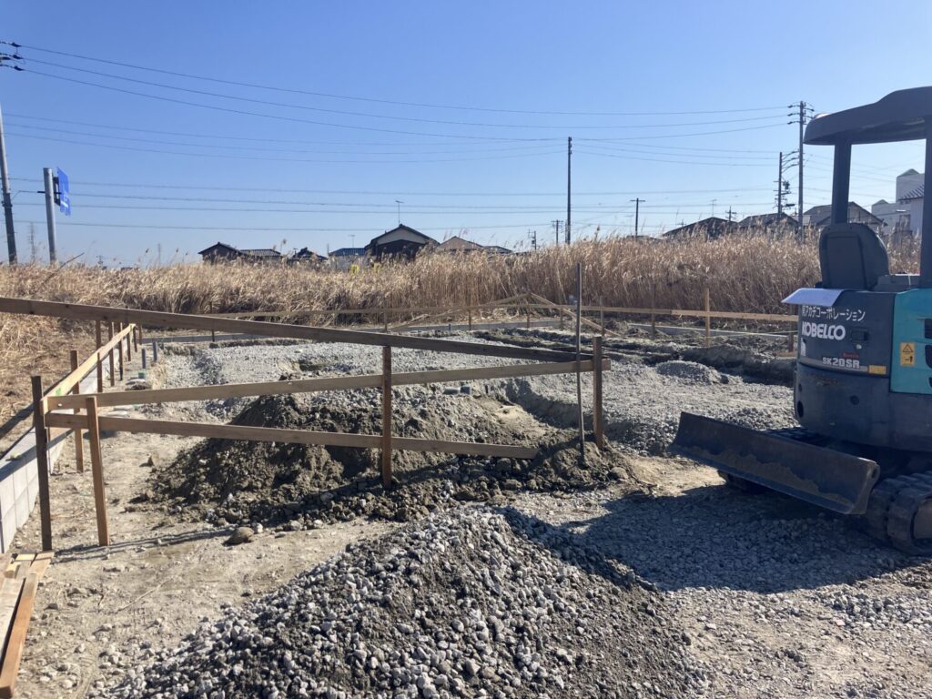 基礎工事が着工しました