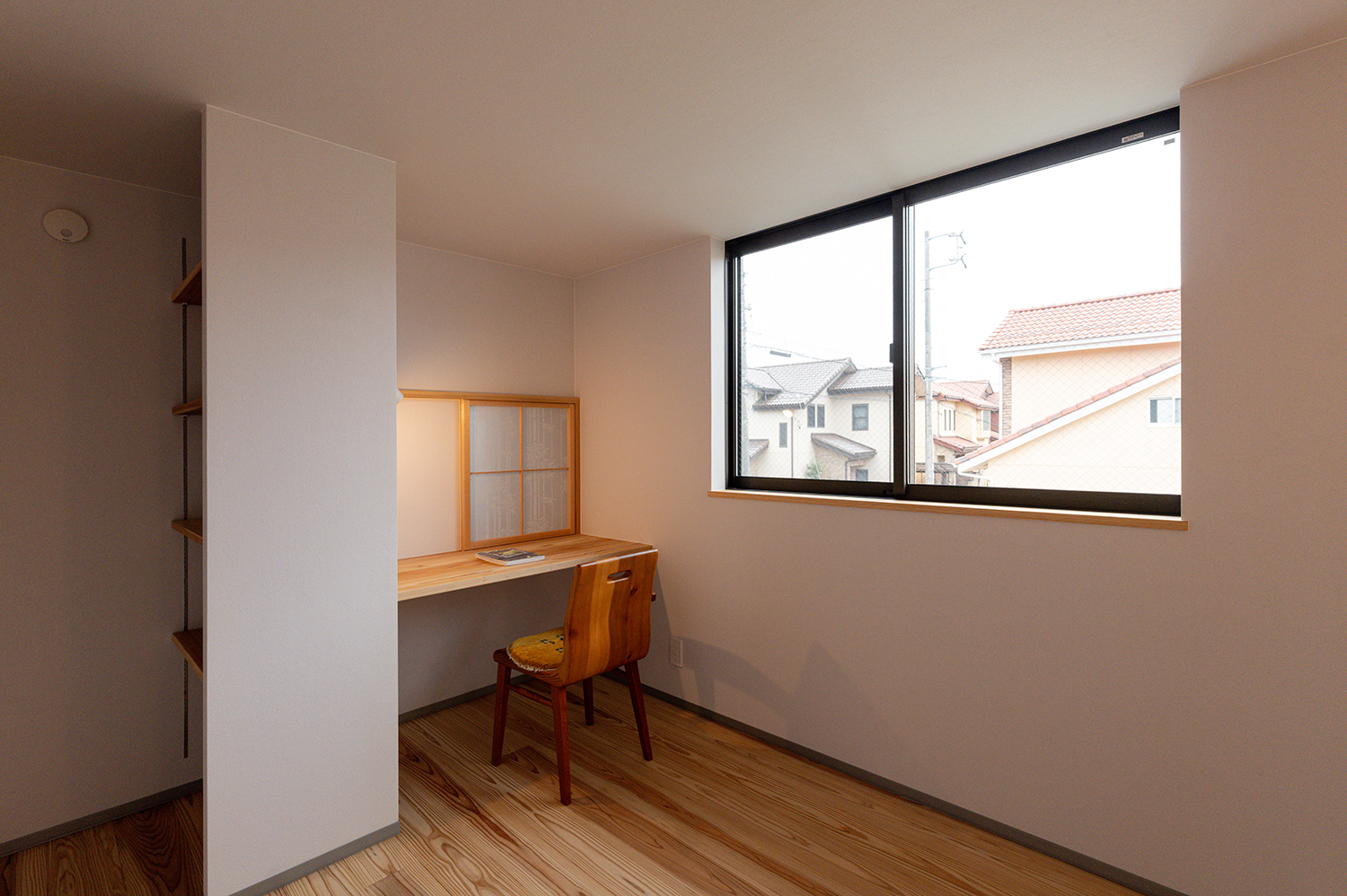 小牧市 注文住宅 寝室 障子 室内窓