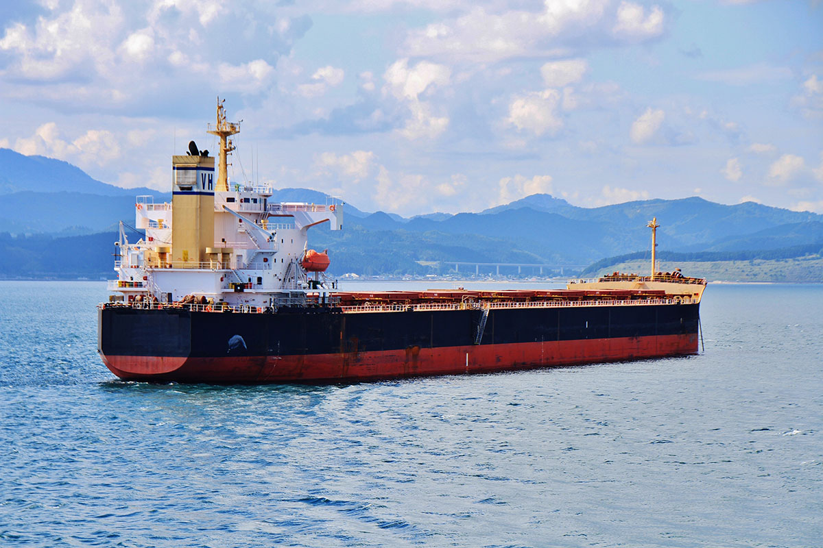 石油タンカーイメージ