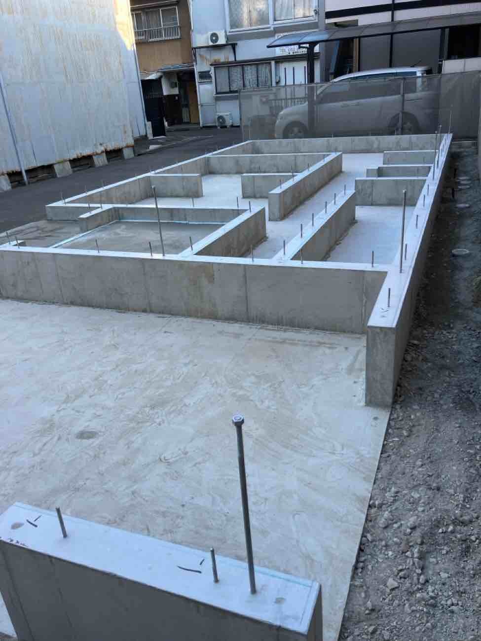 基礎工事